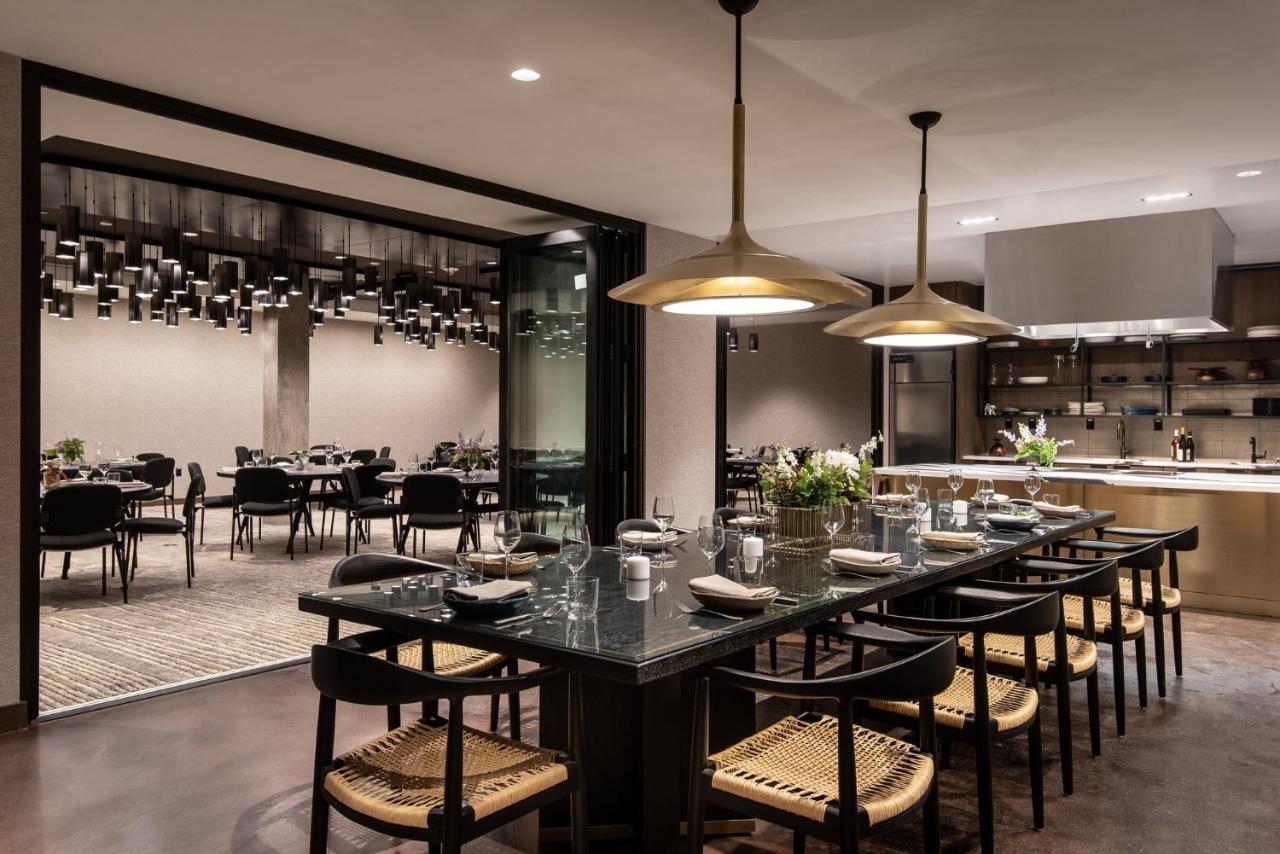 Vignette Collection Yours Truly Dc By Ihg Вашингтон Екстериор снимка The interior of the restaurant