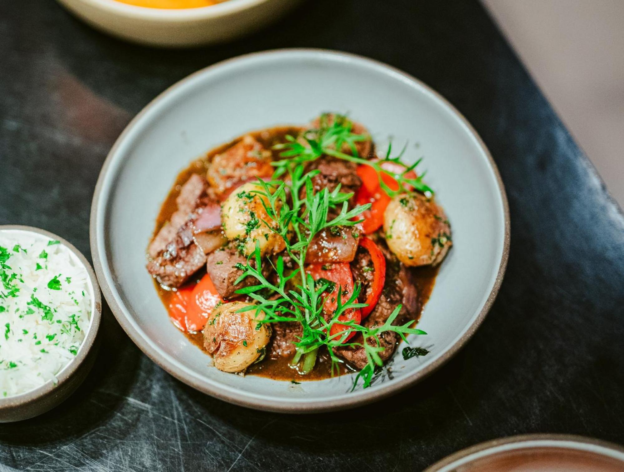 Vignette Collection Yours Truly Dc By Ihg Вашингтон Екстериор снимка A plate of chicken and potato gnocchi
